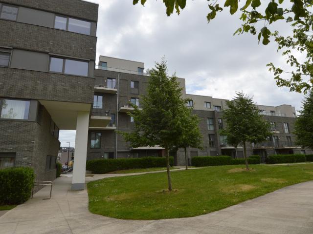 Instapklaar 2 slaapkamer appartement in het centrum