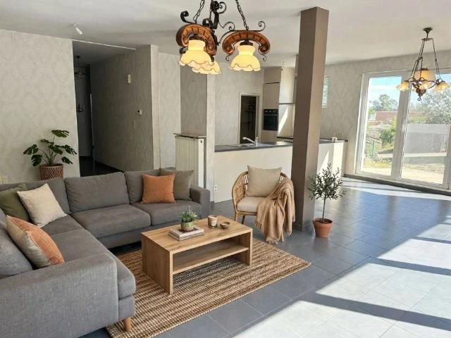 Instapklaar appartement TE HUUR in Gavere
