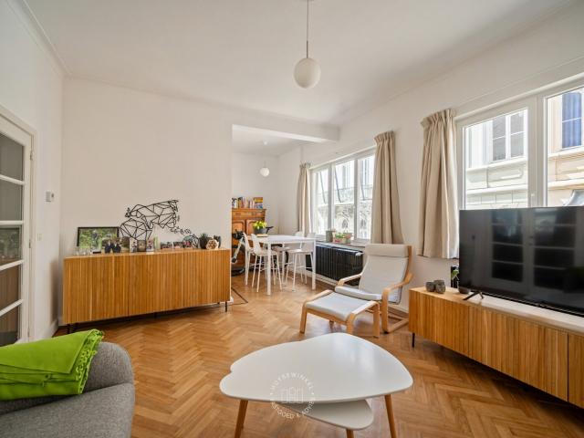 Instapklaar appartement te Onderbergen | Huysewinkel