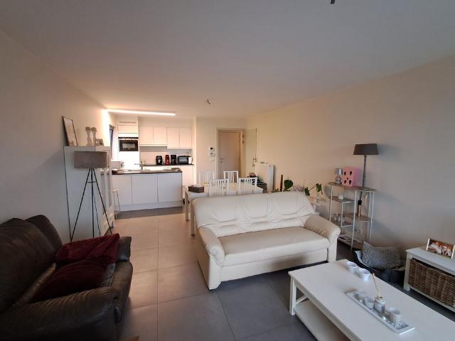 Instapklaar appartement te Sijsele!