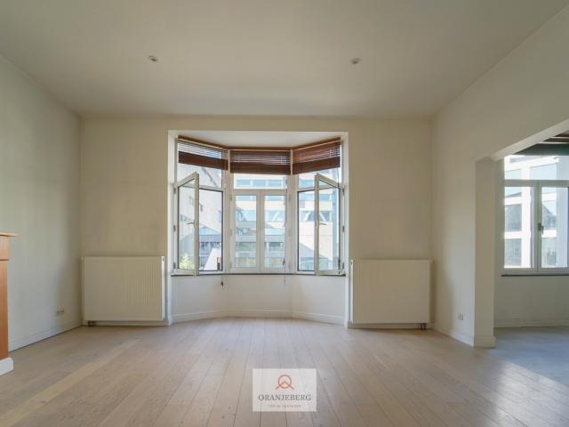 Instapklaar appartement aan Sint Pieterstation!