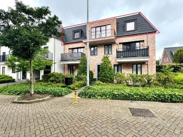 Instapklaar appartement met 1 slaapkamer en zuid terras