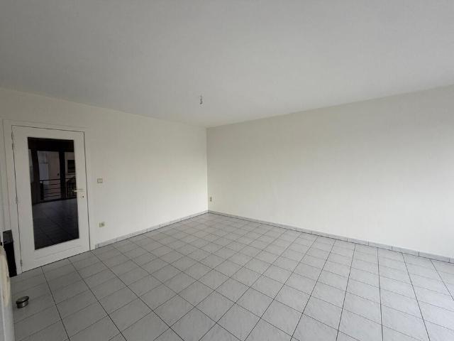 Instapklaar appartement met 2 slaapkamers en garage in hartje Zedelgem