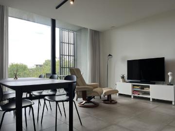 Instapklaar appartement met 2 slaapkamers gelegen langs de Steenkaai te Brugge