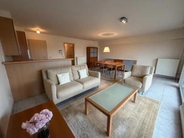 Instapklaar appartement met groot terras en twee slaapkamers. Garage bij te huren in hetzelfde gebouw