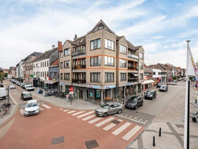 Instapklaar appartement met prachtig zicht op de Markt va.
