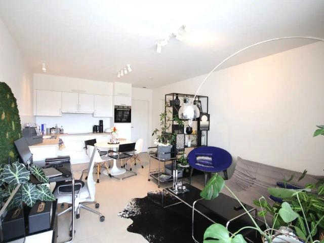 Instapklaar appartement met ruim terras in een moderne stijl