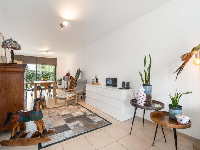 Instapklaar appartement met tuin op de zaat in Temse