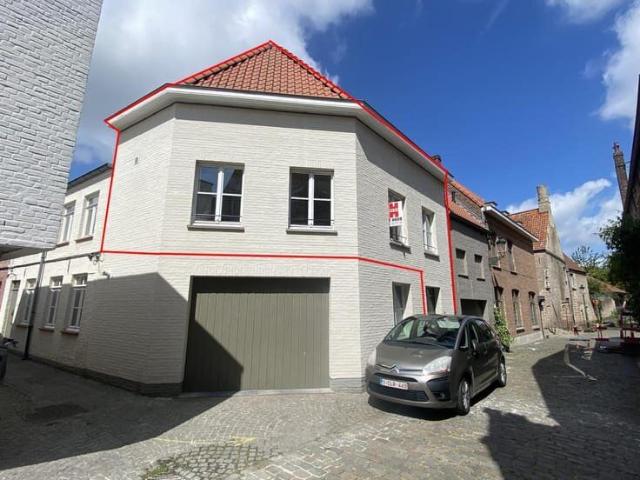 Instapklaar, centraal gelegen duplex woning