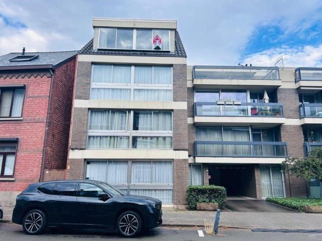 Instapklaar duplexapp. met 2 slpks in Hasselt