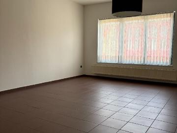Instapklaar duplexappartement, gelegen in Beringen centrum