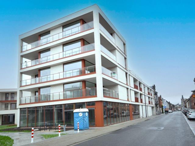 INSTAPKLAAR EEN SLAAPKAMER APPARTEMENT MET PARKEERPLAATS EN