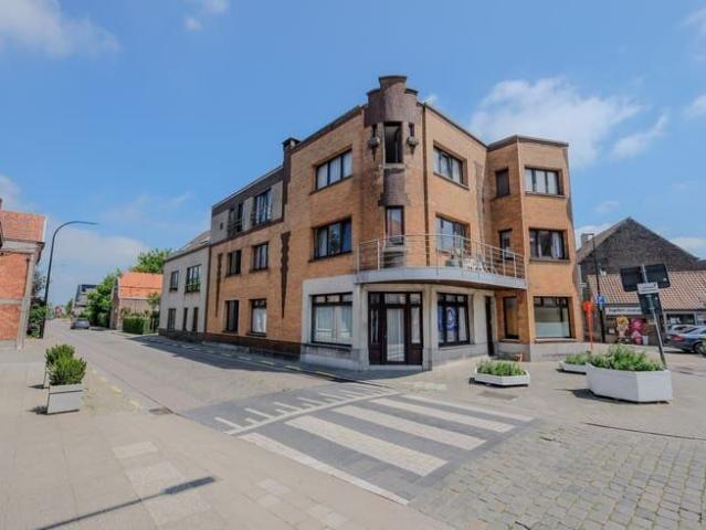 Instapklaar en gelijkvloers appartement in het centrum va.
