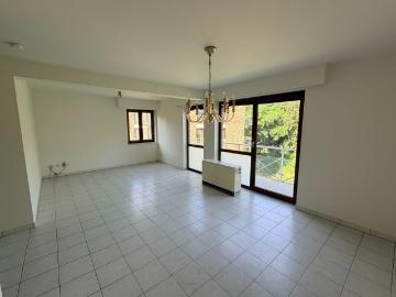 Instapklaar en rustig gelegen appartement met garagebox