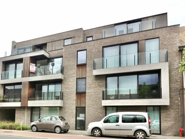 Instapklaar, energiezuinig appartement met 1 slpk, terras.