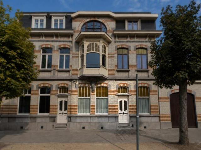 Instapklaar gelijkvloers appartement met 2 slaapkamers en g