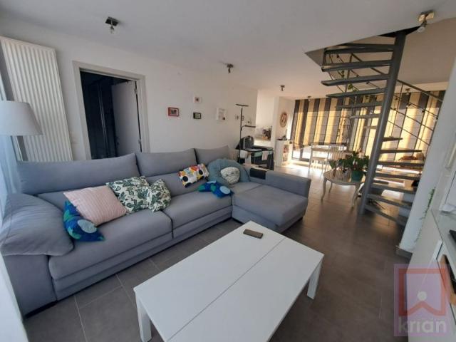 Instapklaar modern dak/duplexappartement + 111m² met magnifiek terras, garage en autostaanplaats