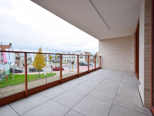 INSTAPKLAAR NIEUWBOUWAPPARTEMENT MET ZONNETERRAS NABIJ CENTRUM