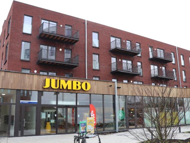 Instapklaar nieuwbouwappartement op 3eV met 2 SLK, terras & autostaanplaats