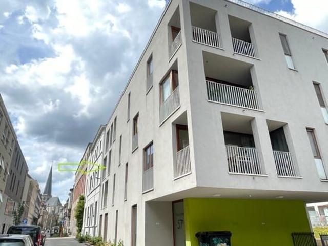 Instapklaar, prachtig appartement met veel licht en terras