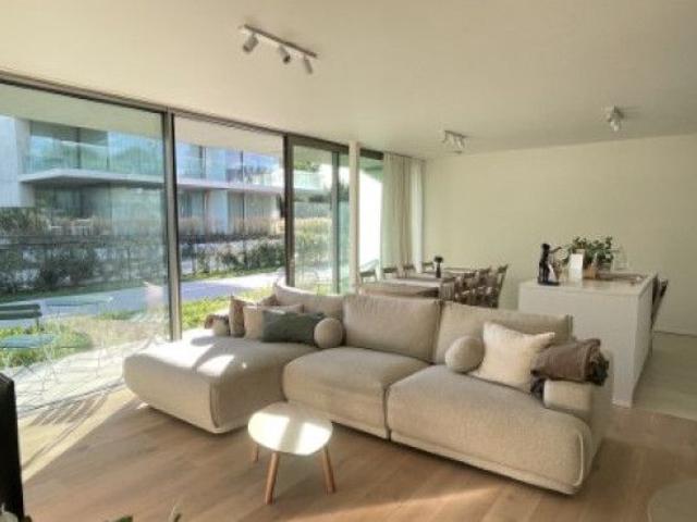 Instapklaar, recent luxe nieuwbouw Appartement,1 slaapkamer, 1 P, terras