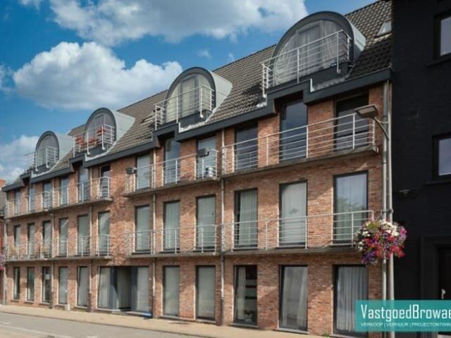 Instapklaar startersappartement te huur!