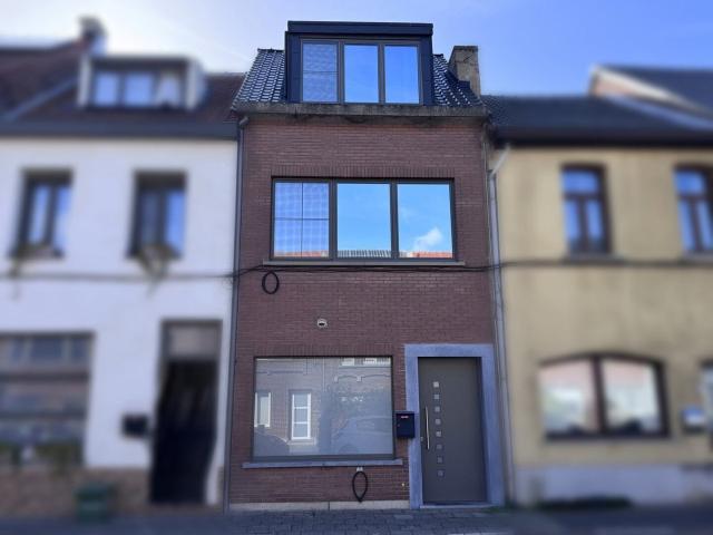 Instapklare woning in centrum Sint Niklaas