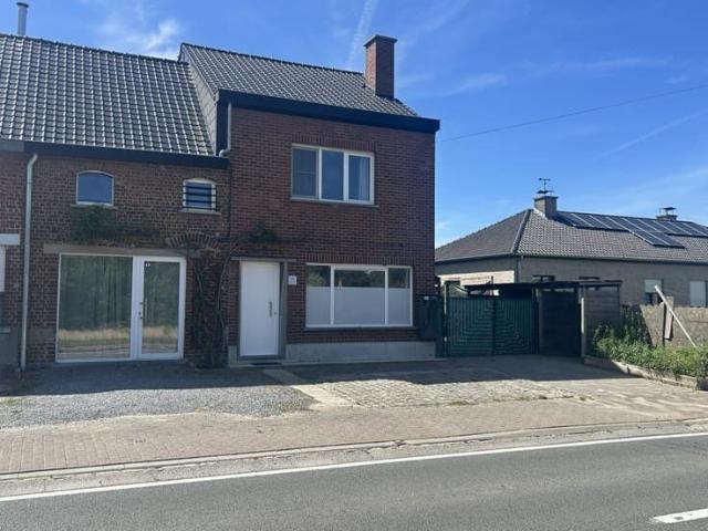 Instapklare woning met zonnige tuin en 3 slaapkamers
