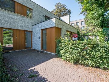 instapklare woning met 2 slaapkamers in groene oase