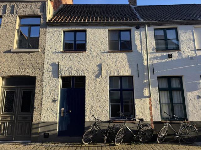Instapklare woning met 2 slaapkamers in hartje Brugge