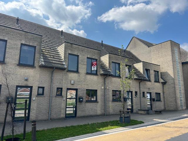 Instapklare woning met 3 slaapkamers en tuin in Dentergem