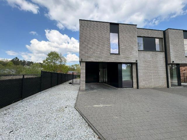 Instapklare woning met 3 slaapkamers in Lummen