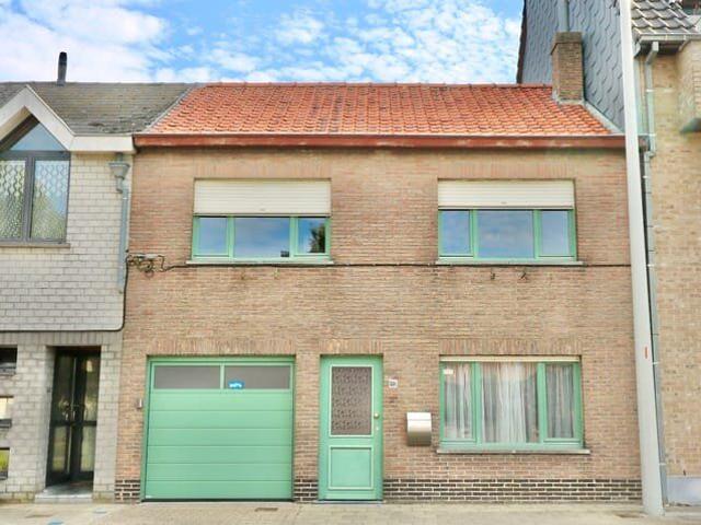 Instapklare woning met 3 slpk, tuin en garage 1050 EUR/.