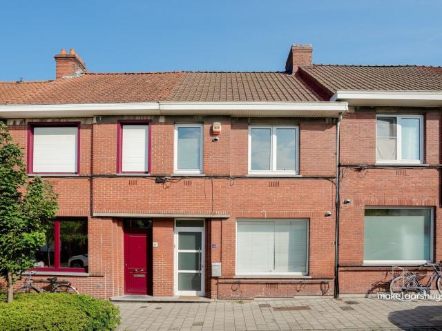 Instapklare woninig nabij het UZ met 3 kamers en tuin