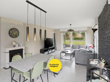 Instapklare alleenstaande woning in residentiële wijk te Aartrijke