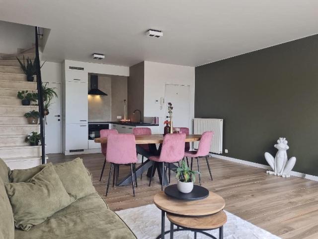 Instapklare duplex met 3slaapkamers terras garage kalmthout