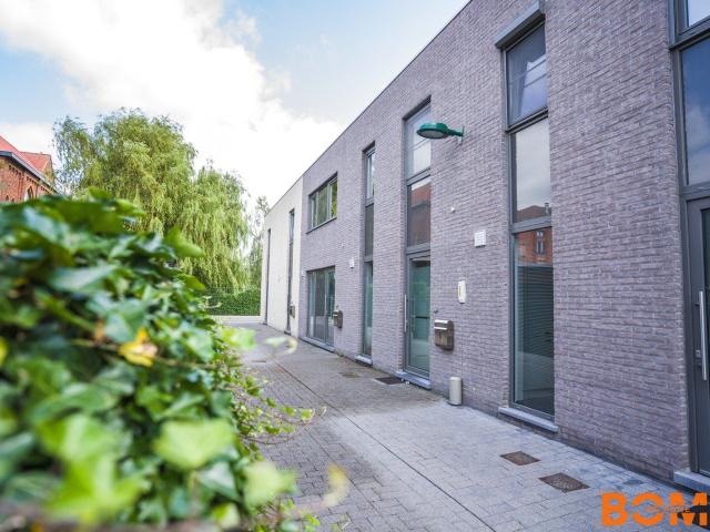 Instapklare gezinswoning met gezellige tuin