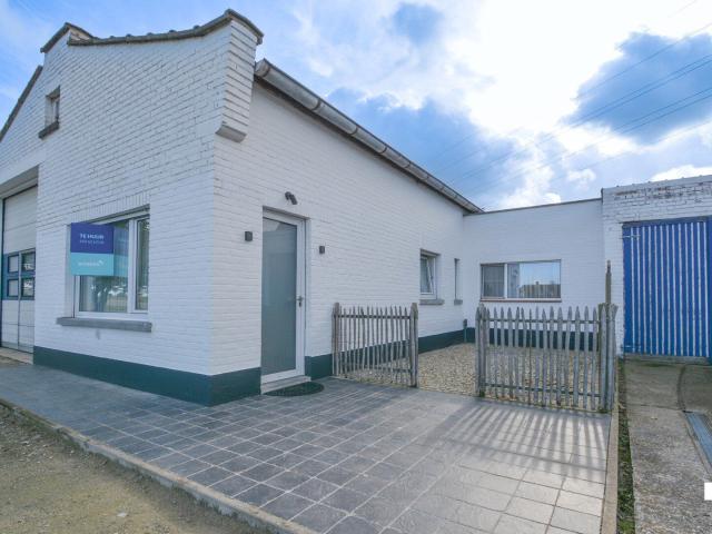 Instapklare kleine woning met terras