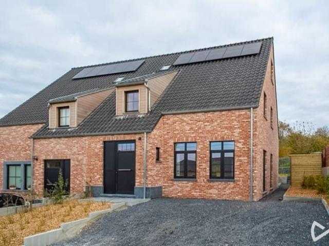 Instapklare nieuwbouwwoning met alle comfort