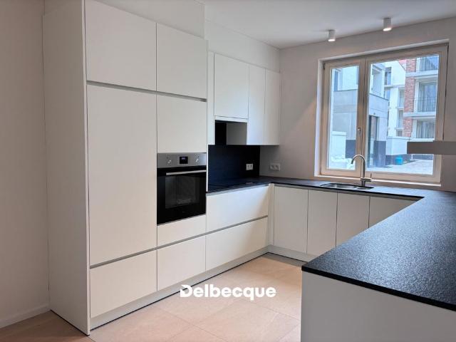Instapklare stapelwoning met 2 slaapkamers op toplocatie in Brugge