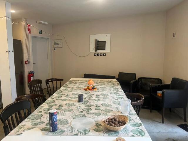 Instapklare studentenkamer met eigen badkamer op top ligging