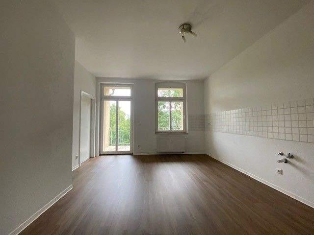 Ins 3.OG mit Lift / 2 BÃ¤der + extra GÃ¤ste WC / zwei Balkon u.v.m. !