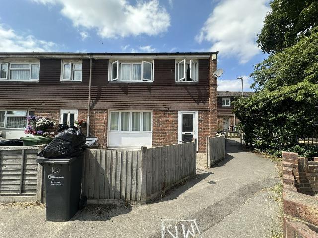 Inskip Road, Dagenham RM8, 4 bed end terrace house to rent, £2,900 pcm | PrimeLocation