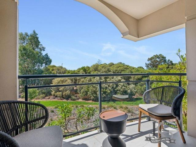 Fabulous Riverside Living!