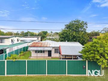INSPECT BY APPOINTMENT Dual Living Opportunity on a Generous Block Space, Flexibility & Endless Potential