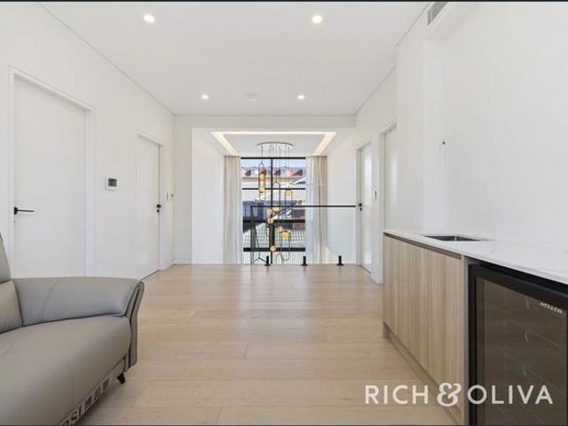 State of the Art One Of a Kind New Home!