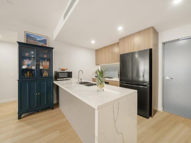 INSPECTION BY APPOINTMENT Discover Modern Elegance: Stunning 3 Bedroom Apartment Heart of Schofields.