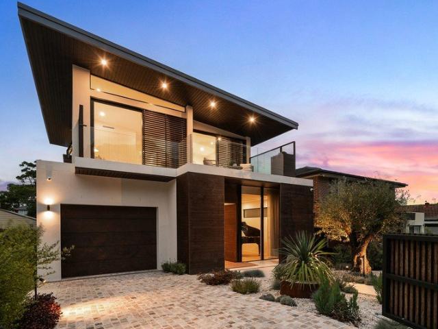 Inspired architectural entertainer blending designer luxury with family splendour