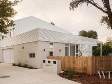 Inspired Riverside Luxury: Design, Light & Architecture