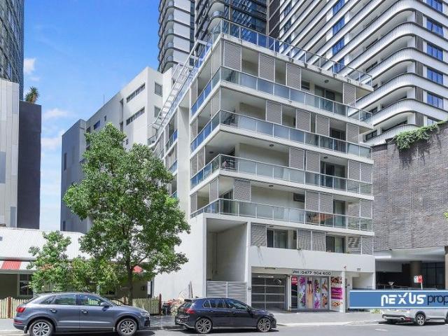Internal newly renovated apartment in Parramatta CBD!